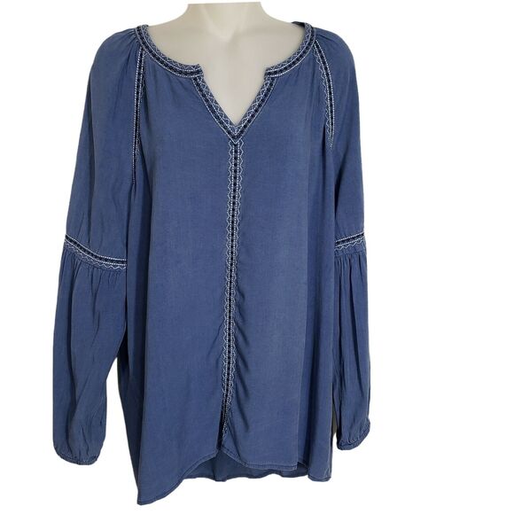 Bass Top Womens Large Embroidered Blue Chambray Peasant Long Sleeve V Neck Rayon - Picture 1 of 10